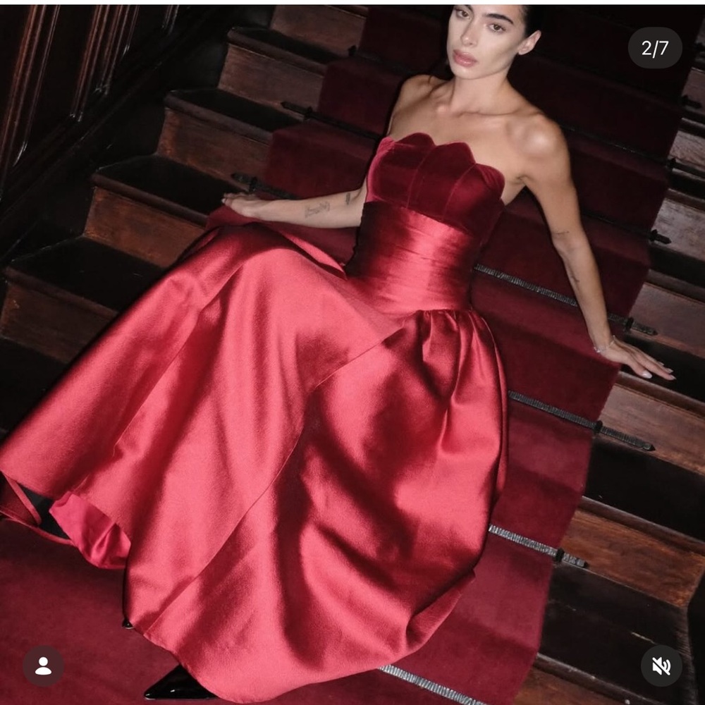 Strapless Red Maxi Dress with Scalloped Bodice - Picture 3 of 9